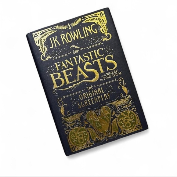 JK Rowling's Fantastic Beasts and Where to Find Them - The Original Screenplay - Picture 1 of 4